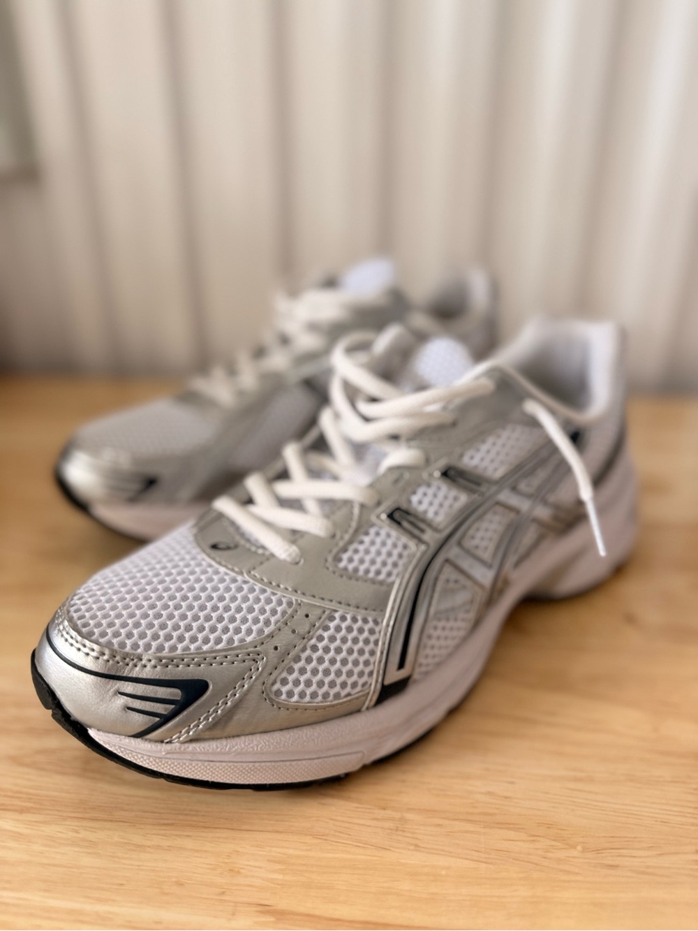 Asics 1130 - Silver / White